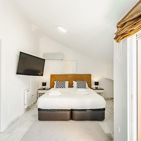 Private Luxurious Hillside Villa With Pool & Sea Views For 8 To 10 Ppl Fuengirola Buitenkant foto