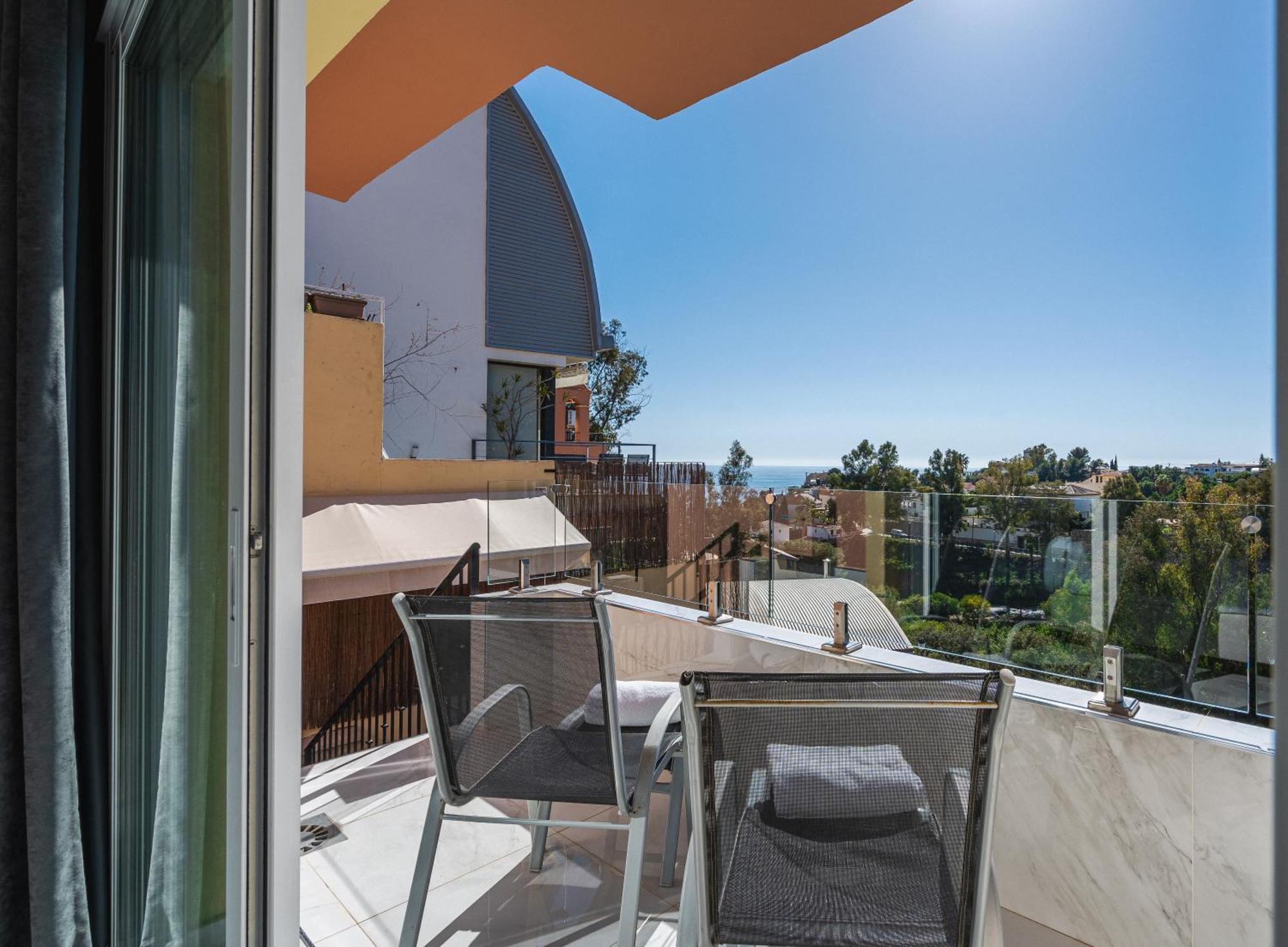 Private Luxurious Hillside Villa With Pool & Sea Views For 8 To 10 Ppl Fuengirola Buitenkant foto