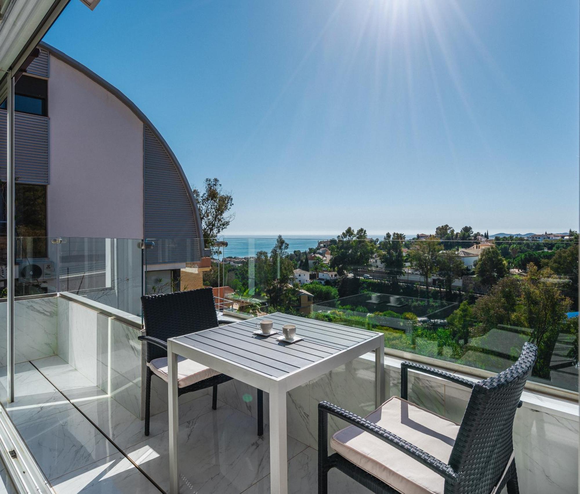 Private Luxurious Hillside Villa With Pool & Sea Views For 8 To 10 Ppl Fuengirola Buitenkant foto