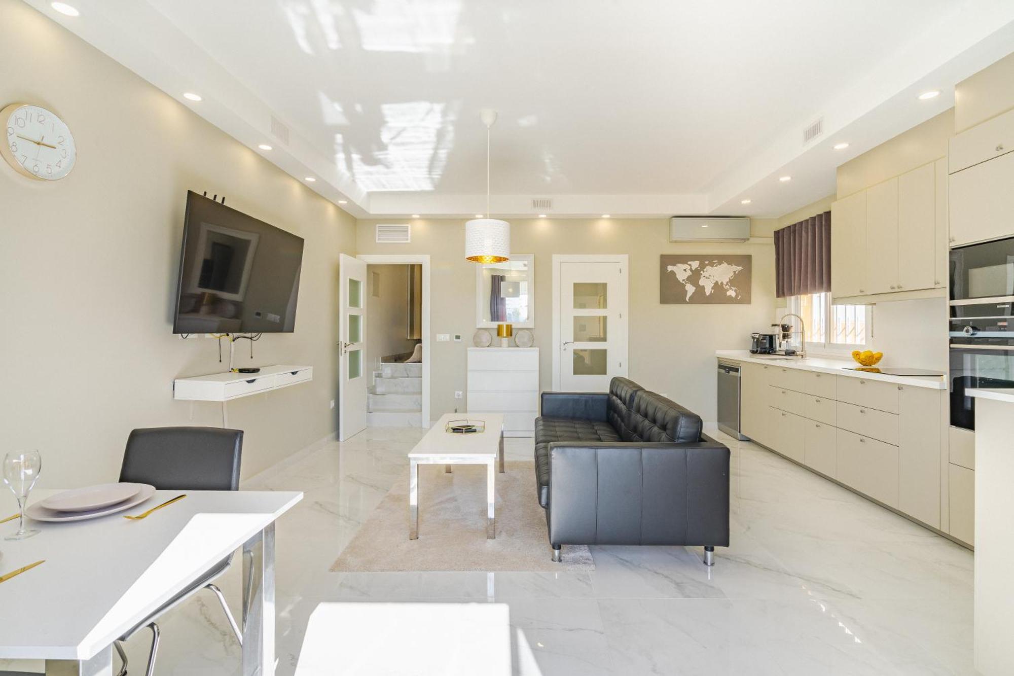 Private Luxurious Hillside Villa With Pool & Sea Views For 8 To 10 Ppl Fuengirola Buitenkant foto