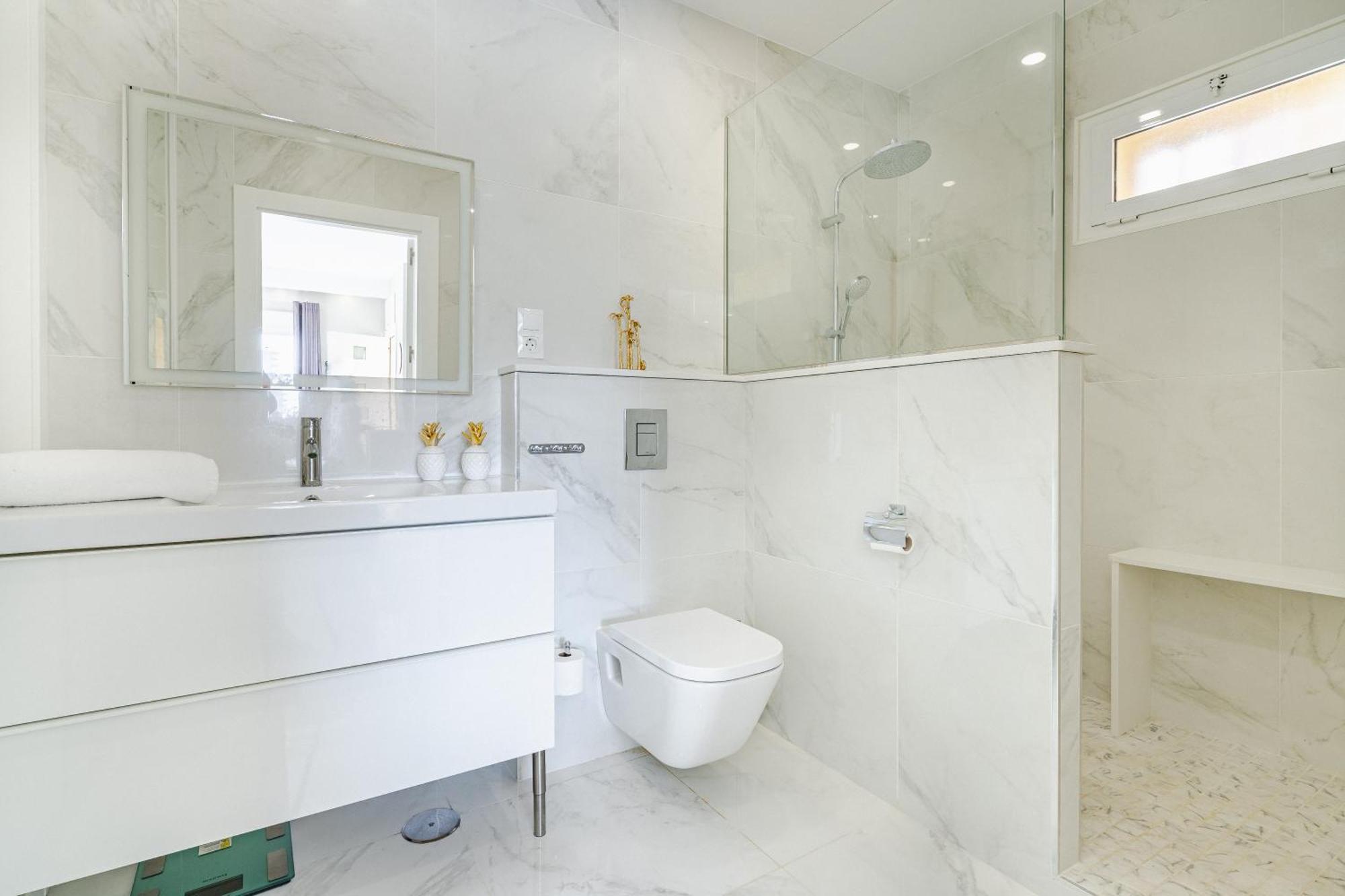 Private Luxurious Hillside Villa With Pool & Sea Views For 8 To 10 Ppl Fuengirola Buitenkant foto