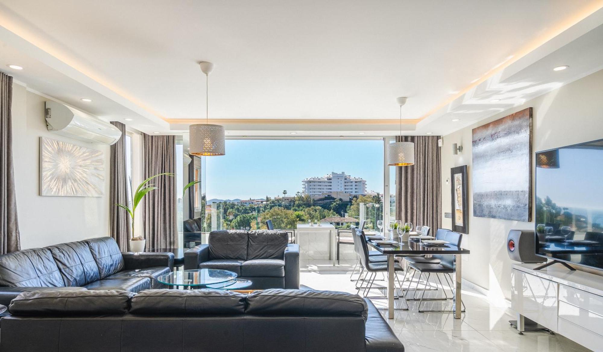 Private Luxurious Hillside Villa With Pool & Sea Views For 8 To 10 Ppl Fuengirola Buitenkant foto